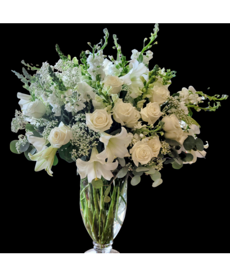 IVORY & PEARL STATEMENT VASE